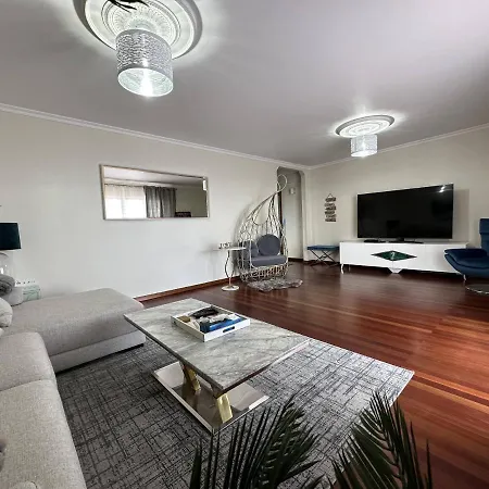 All Warmth - Colinas Do Lido Apartment